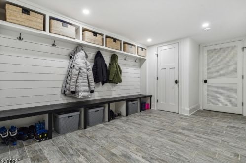 7 Dale Dr, Chatham Township NJ  07928-1661 exterior