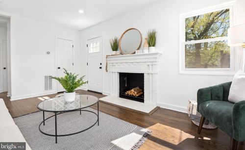 2805 Byron St, Silver Spring MD  20902-2606 exterior