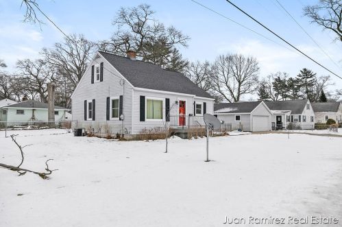 2533 Philo Ave, Meskegon, MI 49441-1229