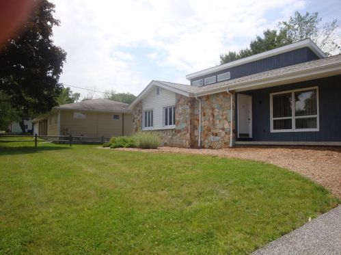 25 Kennedy Ter, Middletown, NY 10940-4647