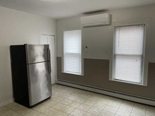 2 Charles St, Poughkeepsie NY  12601-2214 exterior