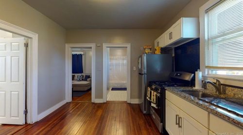 30 Chapman St, New Britain CT 06051-2807 exterior