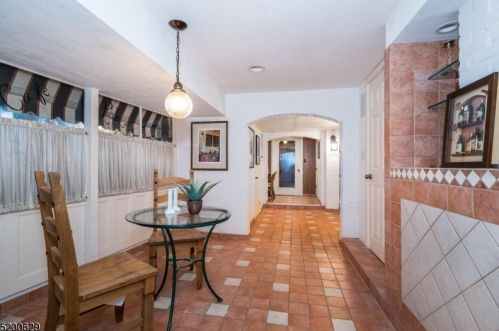 122 Upper Mtn Ave, Montclair NJ 07043-1428 exterior