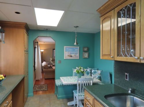 23 Birchfield Ave, Babylon, NY 11702-1403