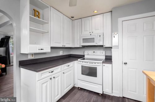 405 Lincoln Ave, Glen Burnie MD 21061-3387 exterior