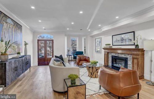 1337 Massachusetts Ave, Washington DC  20003-1540 exterior