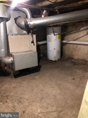 2331 Gerritt St, Philadelphia PA 19147-5821 exterior