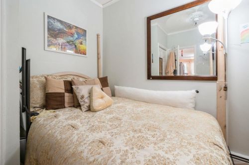 325 12th St, Union City NJ  07087-4203 exterior