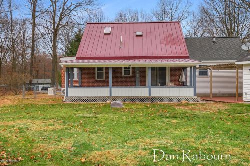 1662 136th St, Grant MI 49327-9643 exterior