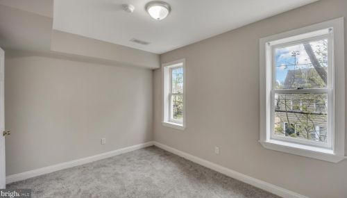 256 Clay St, Trenton NJ 08611-1716 exterior