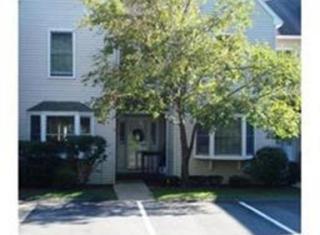 9 Castlegate Dr, Springfield MA  01129-1293 exterior