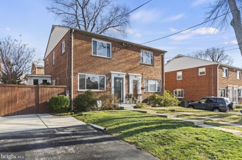 30 Gordon St, Alexandria, VA 22304-4930