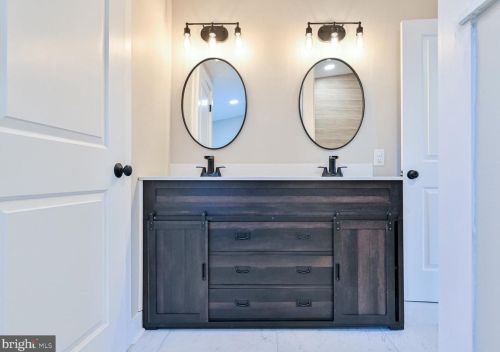 465 Bailey St, Pilesgrove NJ  08098-1014 exterior