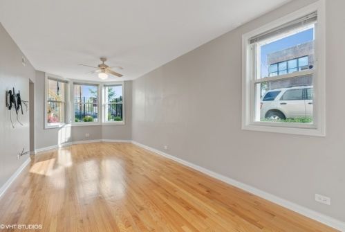 1256 Diversey Pkwy, Chicago, IL 60614-1202