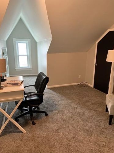 517 Lorenz Ave, Pittsburgh PA 15220-5716 exterior