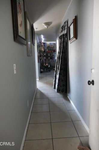 326 Roosevelt Ave, Oxnard CA 93030-3680 exterior