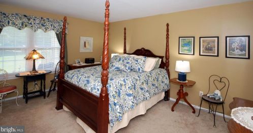 149 Wyndham Pl, Trenton NJ 08691-3130 exterior