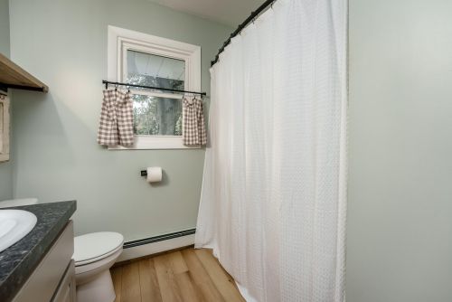 8523 Westnedge Ave, Kalamazoo MI  49002-6227 exterior