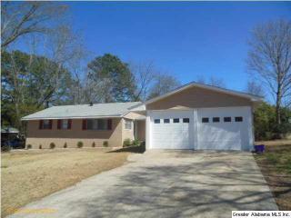 529 Lacey Ln, Birmingham, AL 35226-1622