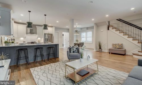 2718 17th St, Washington DC 20003-3123 exterior