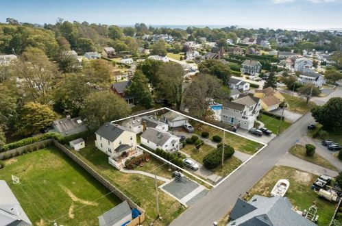 188 Allston Ave, Middletown, RI 02842-6002