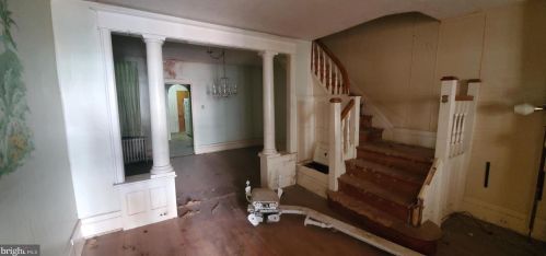 31 Edgewood St, Philadelphia PA  19139-2350 exterior