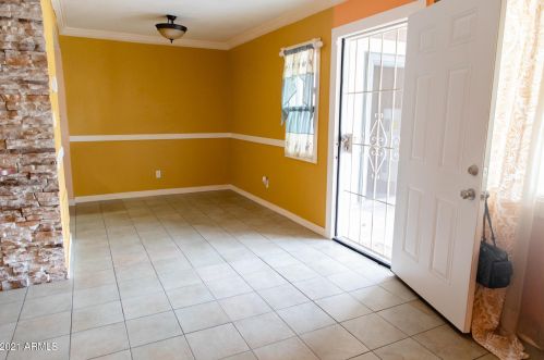 8127 32 Dr, Phoenix AZ 85051-5906 exterior