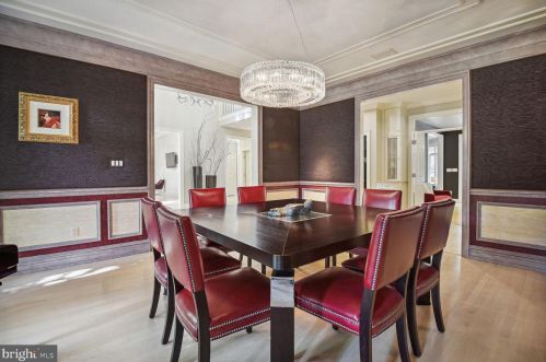 9906 Avenel Farm Dr, Rockville MD 20854-5410 exterior