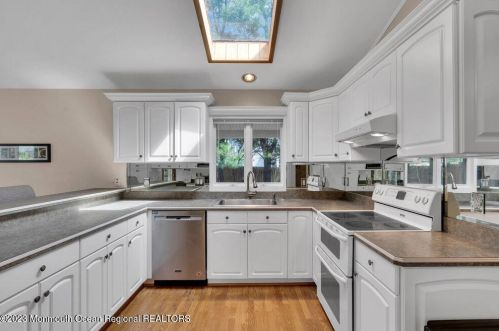 242 Hope Chapel Rd, Jackson Twp NJ  08527-5023 exterior