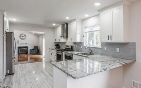 31 Hancock Rd, Piscataway NJ  08854-3621 exterior