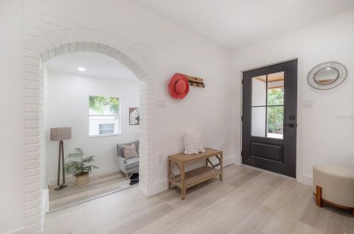 7202 15th St, Tampa FL  33610-1210 exterior