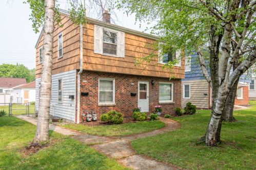 3223 84th St, Milwaukee WI 53222-3702 exterior