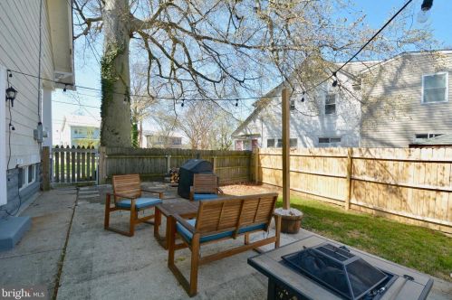 2411 30 St, Washington DC 20018-1532 exterior