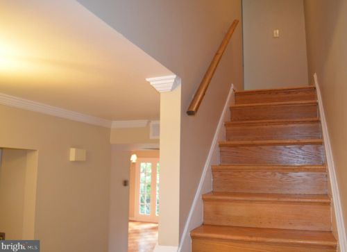 8902 16th St, Silver Spring MD 20910-2231 exterior