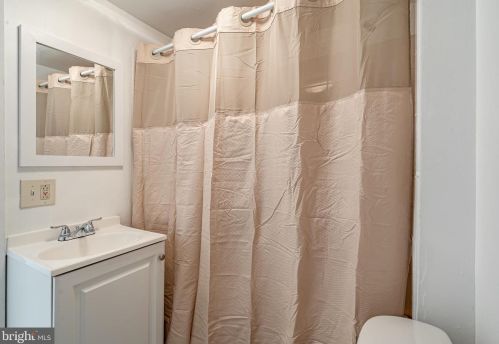 3 Walnut St, Pottstown PA 19464-5418 exterior