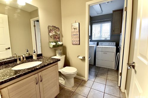 8147 Maio Dr, Sandy UT 84093-6773 exterior