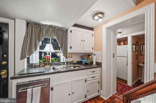 126 Fairfax St, Alexandria VA 22314-3331 exterior