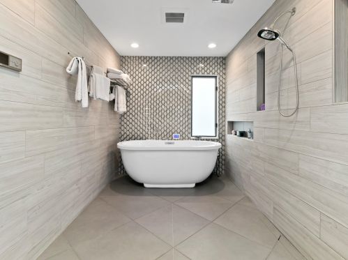 3159 Knl Ter, Milwaukee WI 53222-3366 exterior