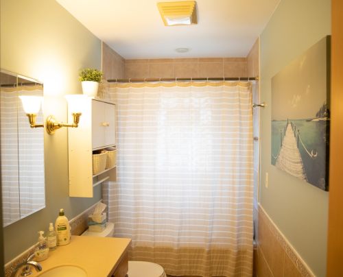 7321 Harwood Ave, Milwaukee WI 53213-2663 exterior