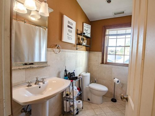 40 Dunbarton Ctr Rd, Concord NH 03304-5300 exterior