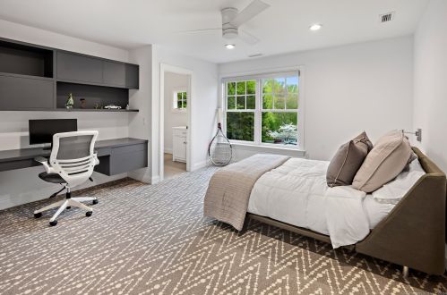 19 Pequot Trl, Westport CT 06880-2929 exterior