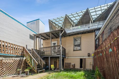 2007 Cullerton St, Chicago IL  60608-2620 exterior