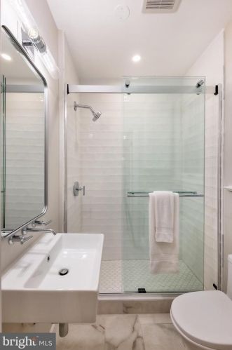 3116 Rodman St, Washington DC 20008-3117 exterior