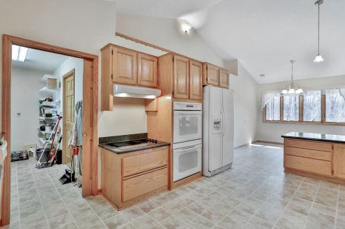 2889 377 Ave, Stanford MN 55080-8727 exterior