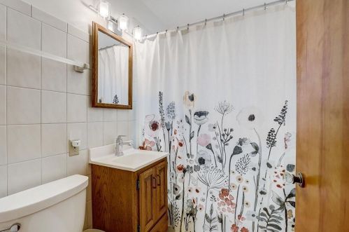 5323 Ohio Ave, Milwaukee WI  53219-4429 exterior