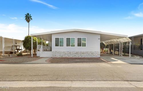 360 Borrego Ave, Oxnard, CA 93033-6412