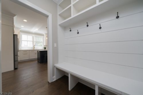 26 Minton Ave, Chatham Township NJ  07928-2740 exterior