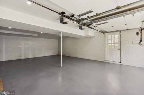 10316 Gainsborough Rd, Rockville MD 20854-4043 exterior