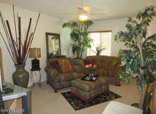 1888 La Osa St, Tucson AZ  85705-2153 exterior