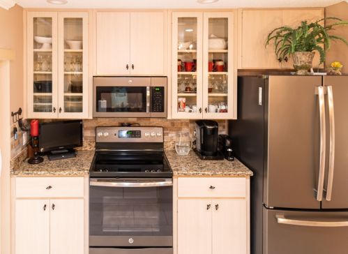 1220 Sun Terrace Cir, Fort Pierce, FL 34986-2494